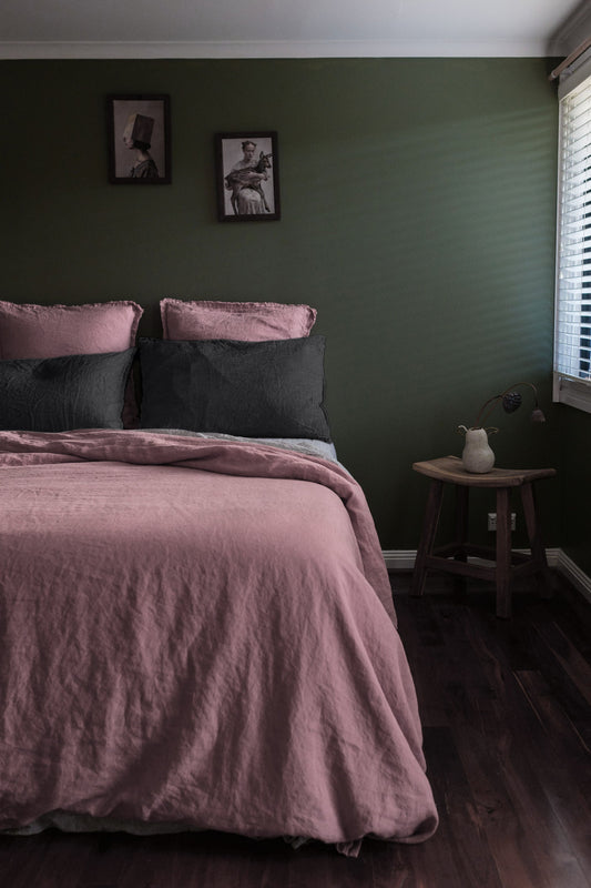 PAIRE DE TAIES D'OREILLER EN LIN EUROPÉEN EFFILOCHÉ À LA MAIN - ROSE FOYER