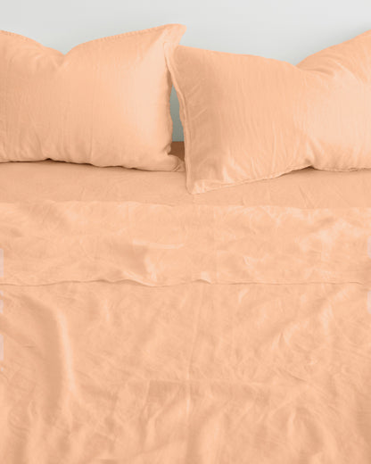 ENSEMBLE DE DRAPS EN LIN AVEC TAIES D'OREILLER - PÊCHE