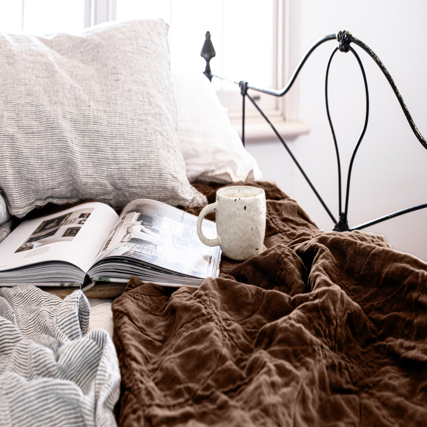 COUVERTURE EN LIN À PIQUET CIRCULAIRE - CACAO