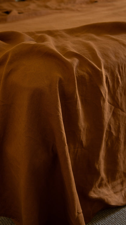 ENSEMBLE DE DRAPS EN LIN AVEC TAIES D'OREILLER - TERRE CUITE