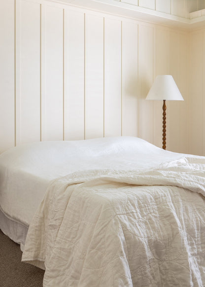 CIRCLE STITCHED FLAX LINEN BLANKET - WINTER WHITE