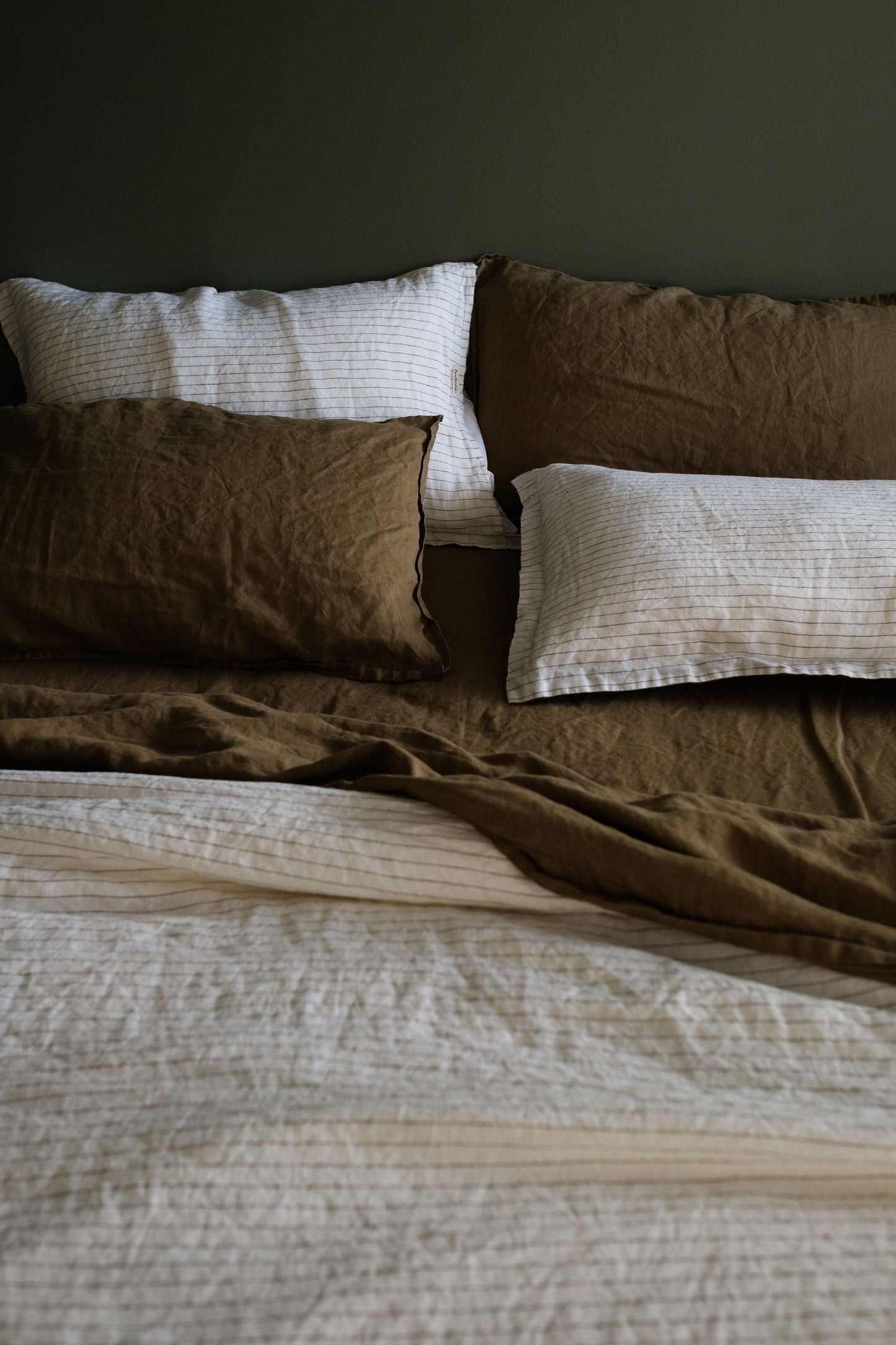 DRAP PLAT EN LIN EUROPÉEN - OLIVE