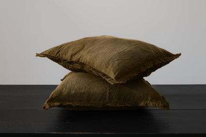 PAIRE DE TAIES D'OREILLER EN LIN EUROPÉEN EFFILOCHÉ À LA MAIN - OLIVE