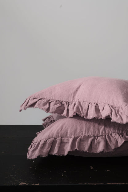 PAIRE DE TAIES D'OREILLER EN LIN EUROPÉEN À VOLANTS - ROSE FOYER