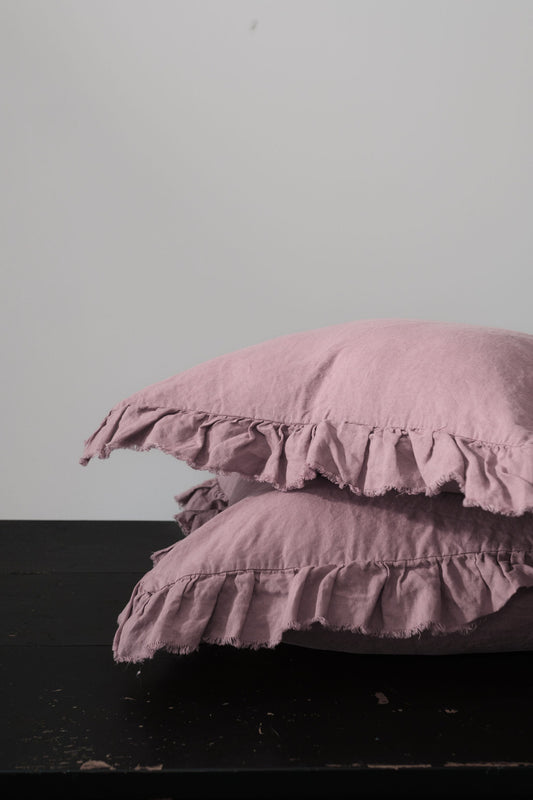 PAIRE DE TAIES D'OREILLER EN LIN EUROPÉEN À VOLANTS - ROSE FOYER