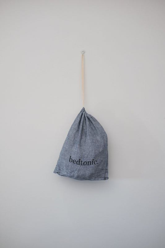 PAIRE DE TAIES D'OREILLER EN LIN EUROPÉEN À VOLANTS - DENIM CHAMBRAY