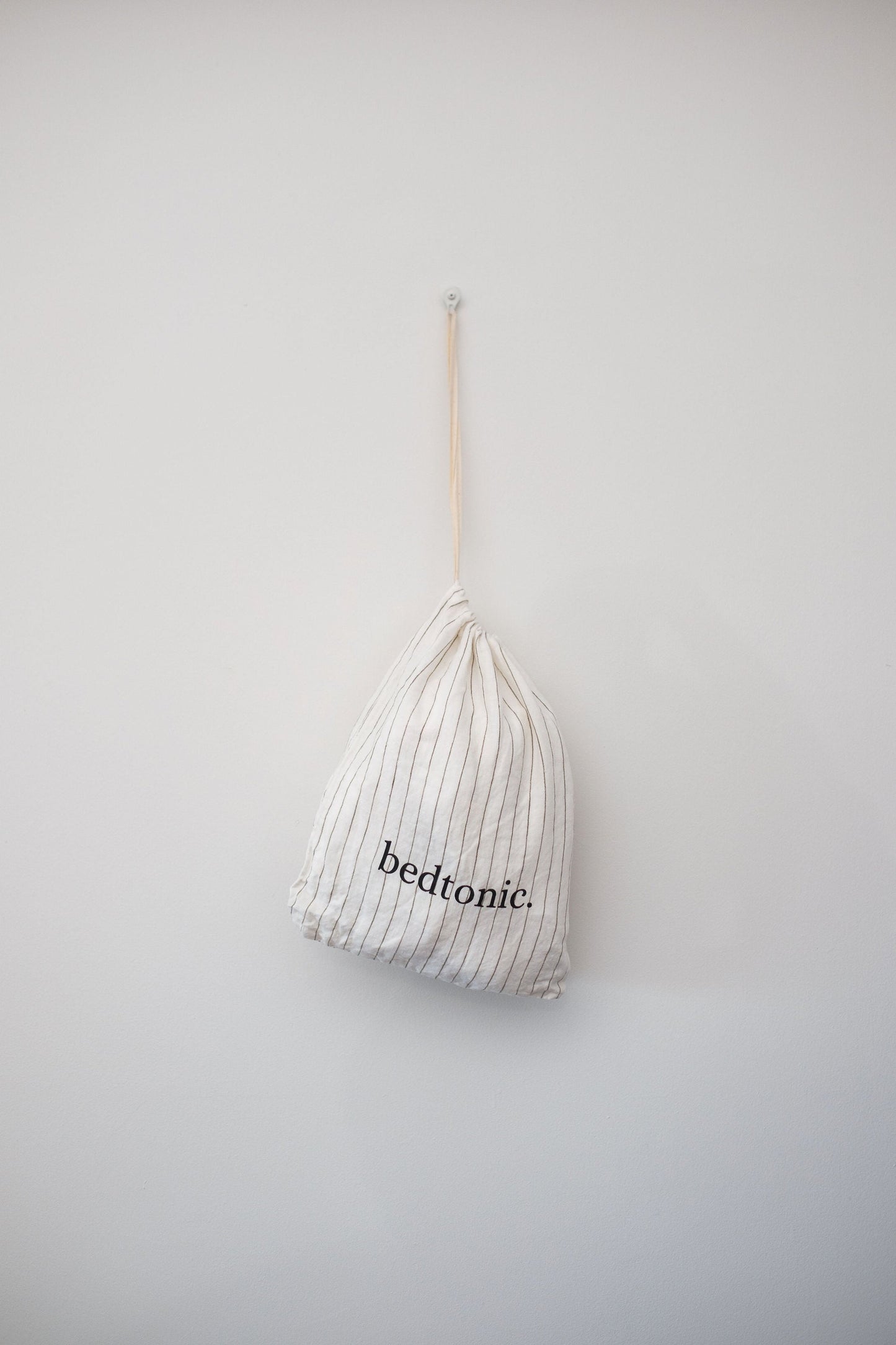 PAIRE DE TAIES D'OREILLER STANDARD EN LIN - RAYURES FINES OLIVE