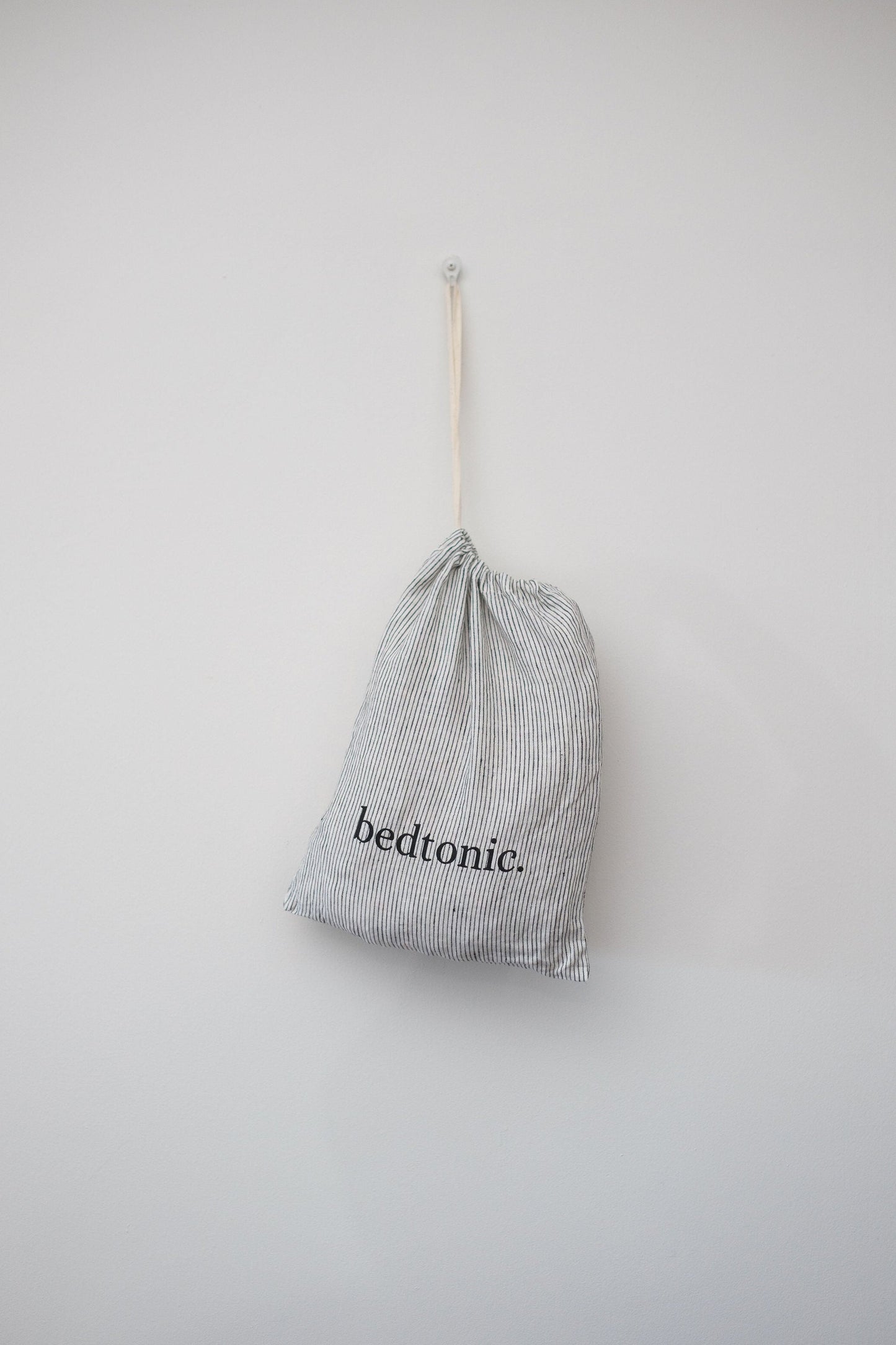 DRAP PLAT EN LIN EUROPÉEN - RAYURES À L'ENCRE